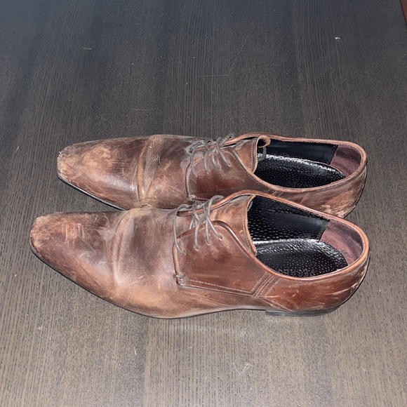 Pegabo Brown Dress Shoes - Picture 4 of 4